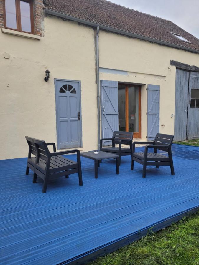Un Nid Pour La Nuit Villa Bransles Kültér fotó
